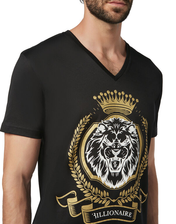T-shirt V-Neck SS Lion