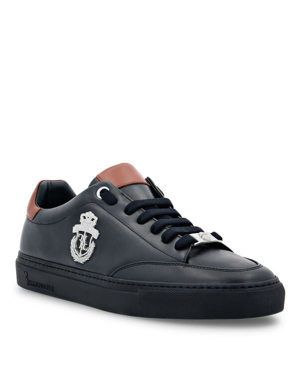 Lo-Top Sneakers Crest
