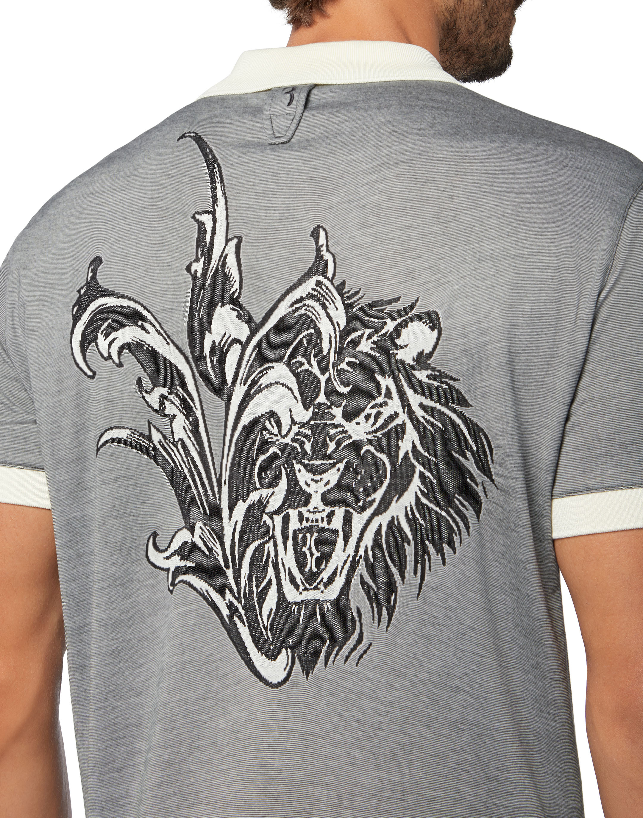 Premium Vector | Lion face illustration for t shirt design